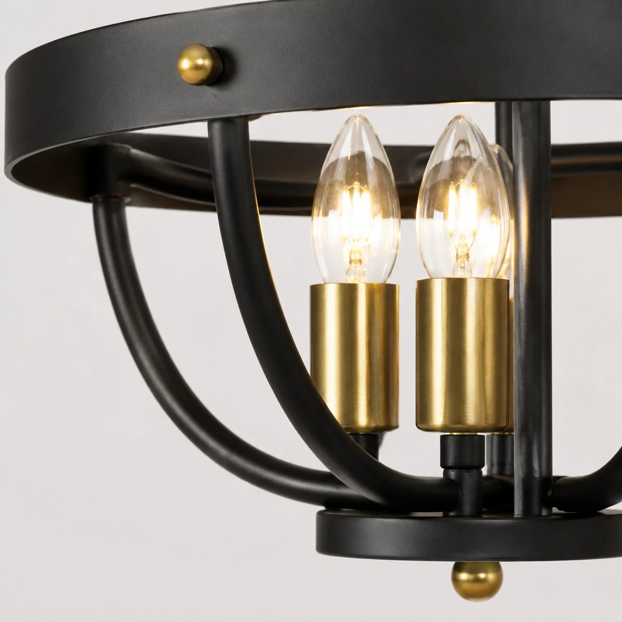 Metal frame and candle sleeve detail